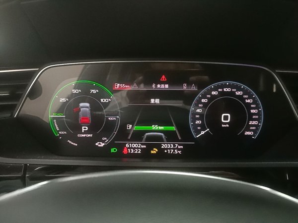 Audi e-tron 2021, 61000 км, за 23986 USD - фото 15