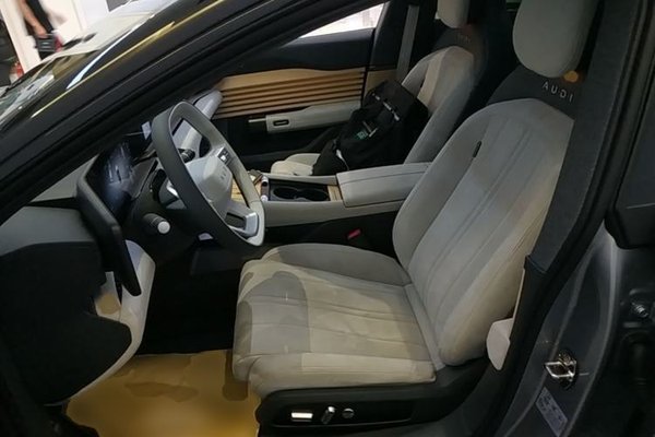 Audi E5 Sportback 2026, 4800 км, за 41742 USD - фото 17
