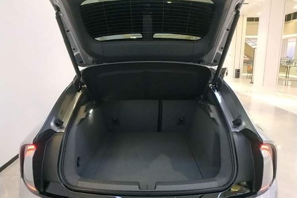 Audi E5 Sportback 2026, 4800 км, за 41742 USD - фото 22