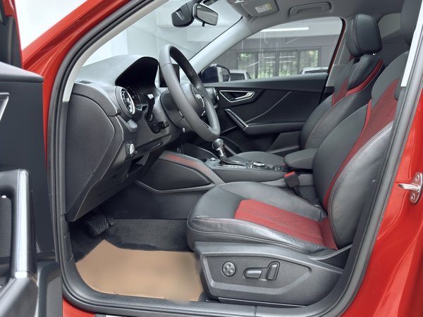 Audi Q2L 2018, 61100 км, за 11927 USD - фото 13
