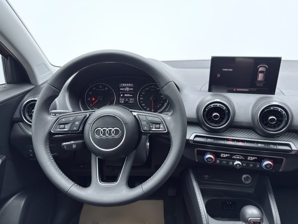Audi Q2L 2018, 61100 км, за 11927 USD - фото 9