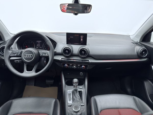 Audi Q2L 2018, 61100 км, за 11927 USD - фото 8