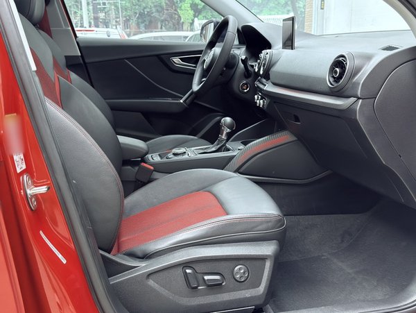 Audi Q2L 2018, 61100 км, за 11927 USD - фото 19