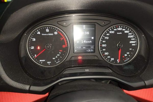 Audi Q2L 2018, 37400 км, за 9889 USD - фото 12