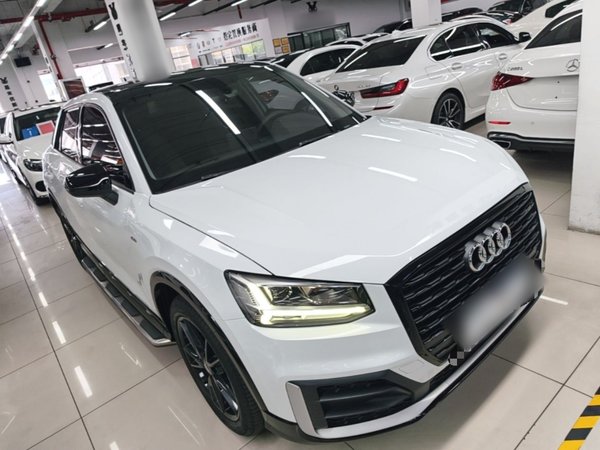 Audi Q2L 2018, 73000 км, за 11961 USD