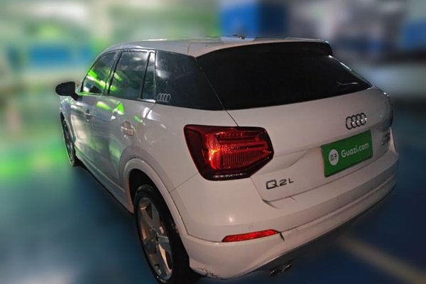 Audi Q2L 2018, 78400 км, за 11718 USD