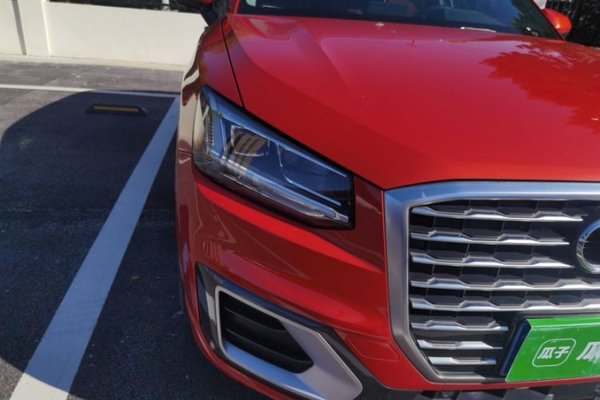 Audi Q2L 2018, 23900 км, за 11917 USD