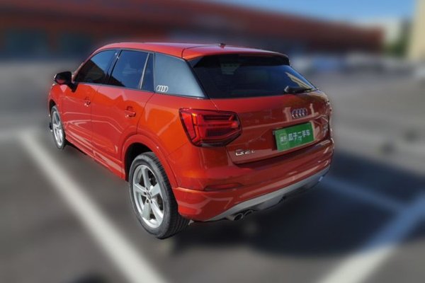 Audi Q2L 2018, 23900 км, за 11917 USD