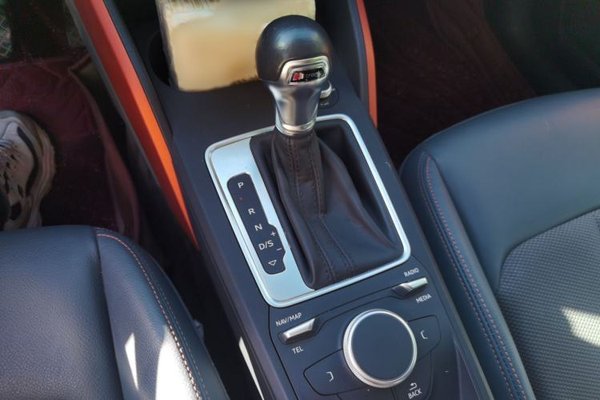 Audi Q2L 2018, 23900 км, за 11917 USD - фото 11