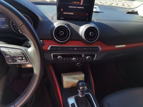 Audi Q2L 2018, 23900 км, за 12335 USD - фото 10
