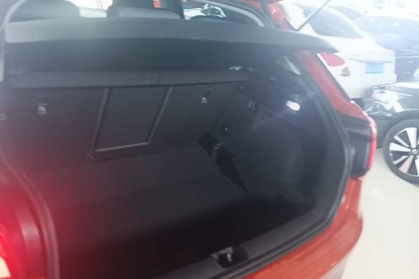 Audi Q2L 2020, 83900 км, за 12556 USD - фото 22