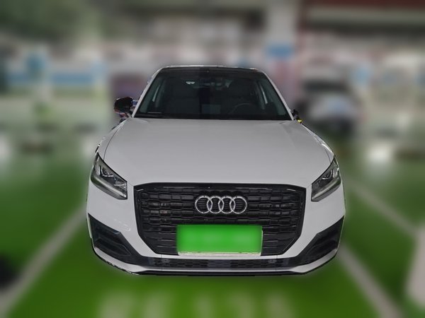 Audi Q2L 2020, 64300 км, за 10654 USD