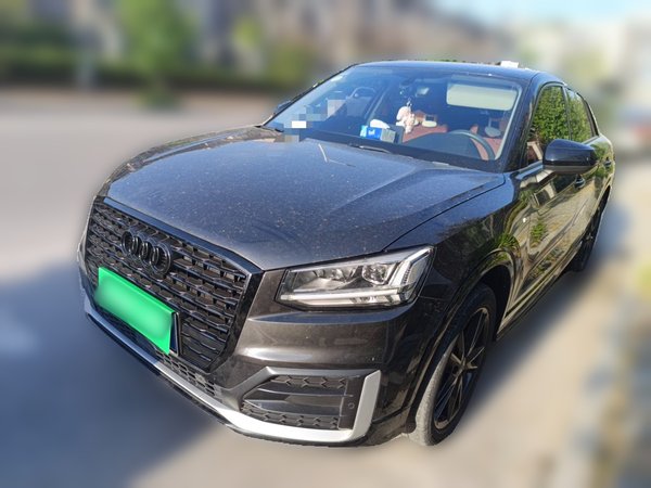 Audi Q2L · 2021 год