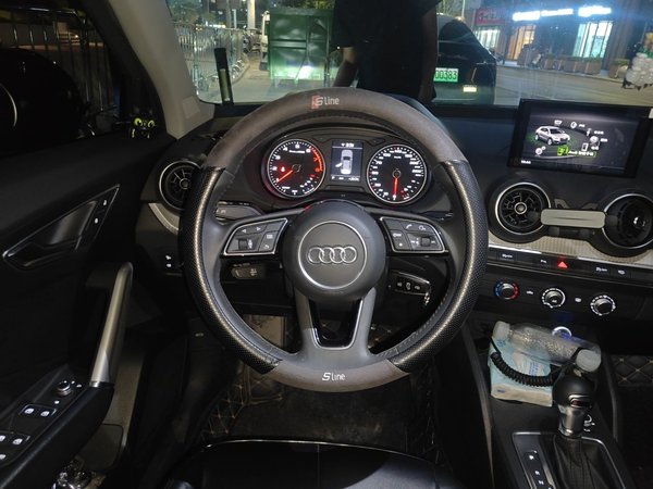 Audi Q2L 2021, 47800 км, за 11056 USD - фото 11