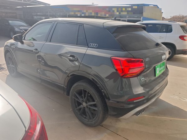 Audi Q2L 2021, 56400 км, за 14665 USD
