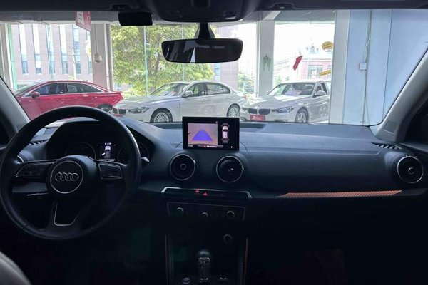 Audi Q2L 2021, 66700 км, за 14104 USD - фото 35