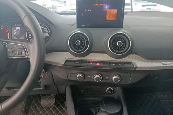 Audi Q2L 2021, 30700 км, за 12932 USD - фото 25