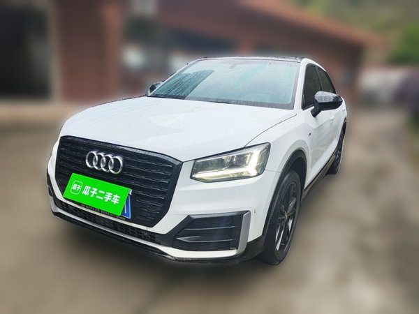 Audi Q2L · 2021 год