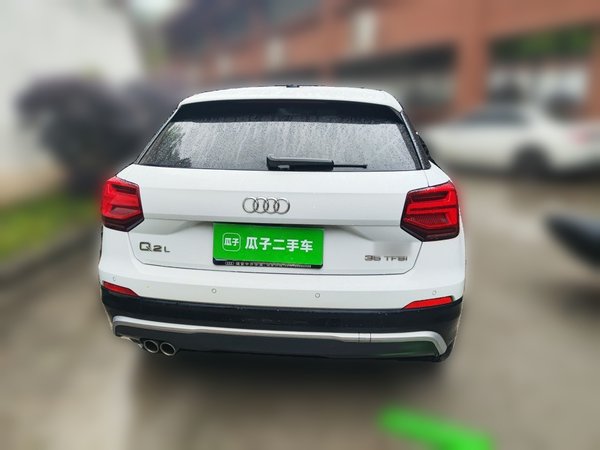Audi Q2L 2021, 23400 км, за 13806 USD