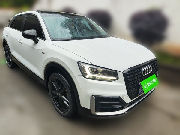 Audi Q2L 2021, 23400 км, за 13806 USD