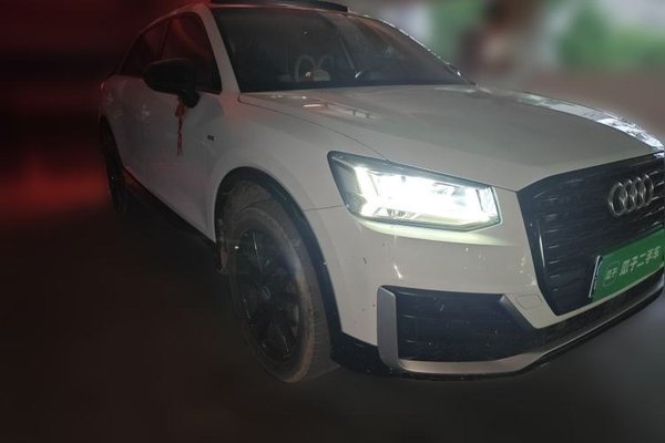 Audi Q2L 2021, 42500 км, за 13051 USD