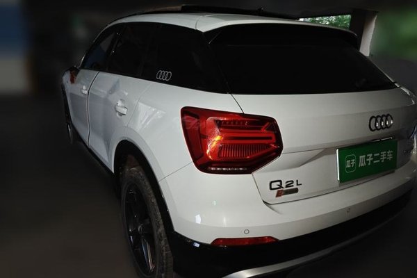Audi Q2L 2021, 42500 км, за 13051 USD