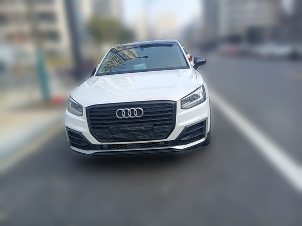 Audi Q2L 2021, 50400 км, за 14592 USD