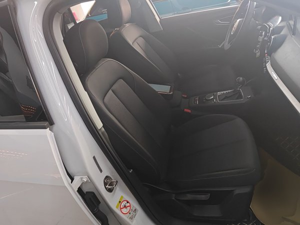 Audi Q2L 2021, 63900 км, за 13781 USD - фото 24