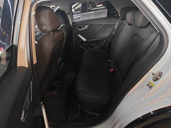 Audi Q2L 2021, 63900 км, за 13781 USD - фото 16