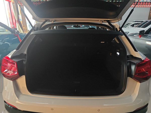 Audi Q2L 2021, 63900 км, за 13781 USD - фото 18