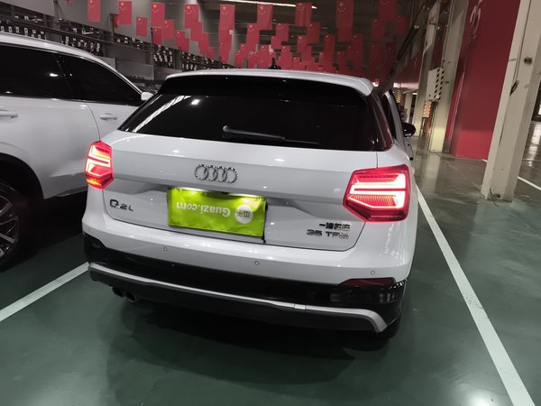 Audi Q2L 2021, 72200 км, за 13456 USD