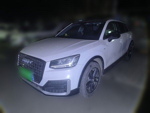 Audi Q2L 2021, 98300 км, за 17663 USD