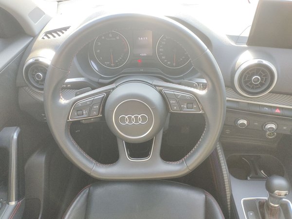 Audi Q2L 2022, 59600 км, за 15504 USD - фото 12