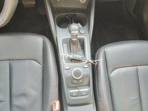 Audi Q2L 2022, 59600 км, за 15504 USD - фото 15