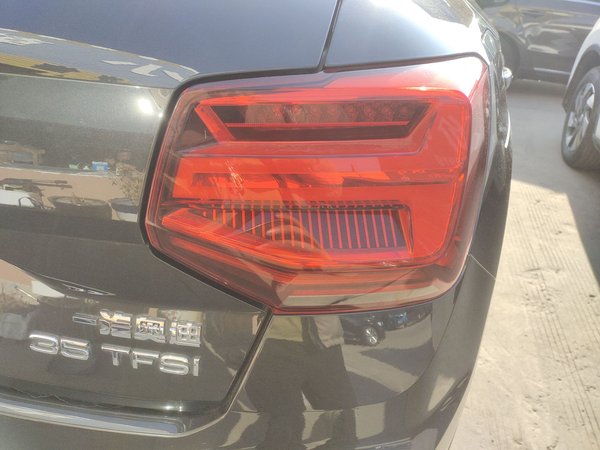 Audi Q2L 2022, 59600 км, за 15504 USD - фото 8