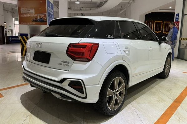 Audi Q2L 2022, 23700 км, за 20484 USD - фото 7