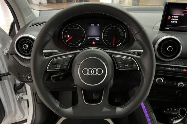 Audi Q2L 2022, 23700 км, за 20484 USD - фото 14