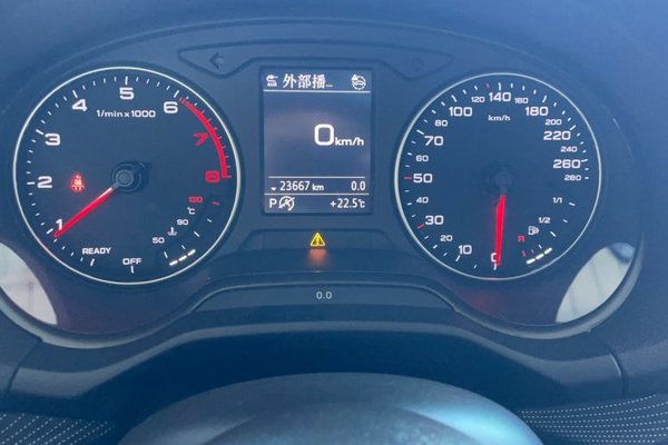 Audi Q2L 2022, 23700 км, за 20484 USD - фото 8
