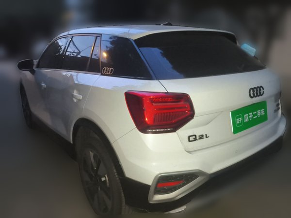 Audi Q2L 2022, 26200 км, за 19836 USD