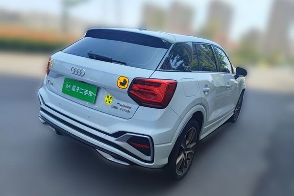 Audi Q2L 2022, 34500 км, за 18057 USD