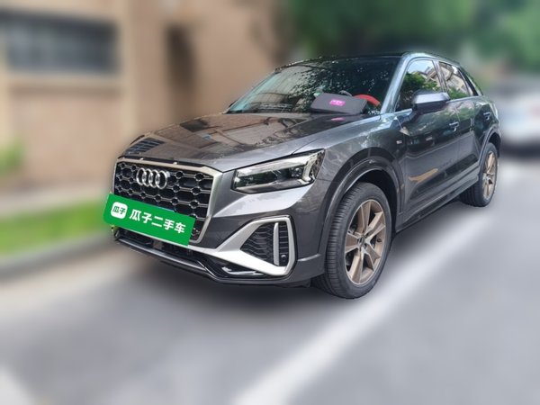 Audi Q2L · 2023 год