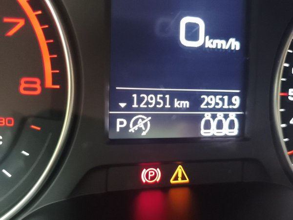 Audi Q2L 2023, 13000 км, за 20944 USD - фото 11