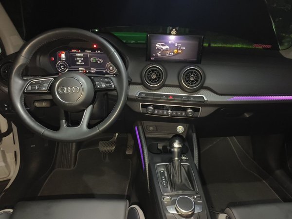 Audi Q2L e-tron 2019, 88900 км, за 10628 USD - фото 20