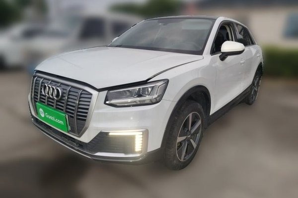 Audi Q2L e-tron · 2019 год