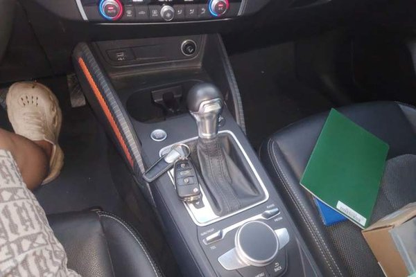 Audi Q2L e-tron 2019, 116500 км, за 8772 USD - фото 20