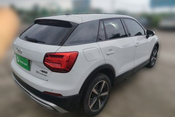Audi Q2L e-tron 2019, 116500 км, за 8772 USD - фото 12