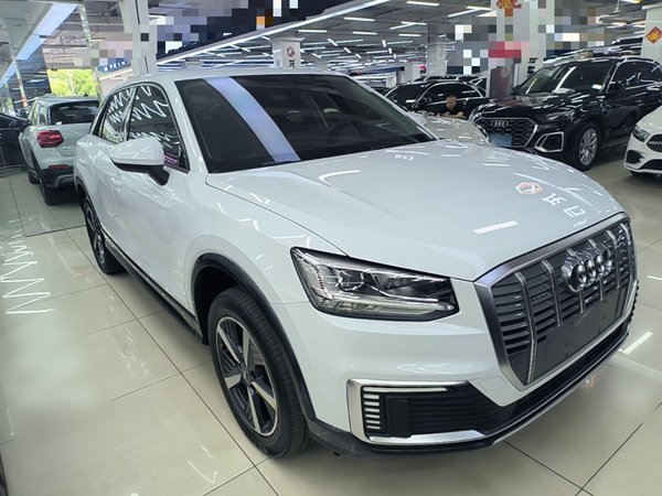Audi Q2L e-tron 2019, 50000 км, за 10954 USD