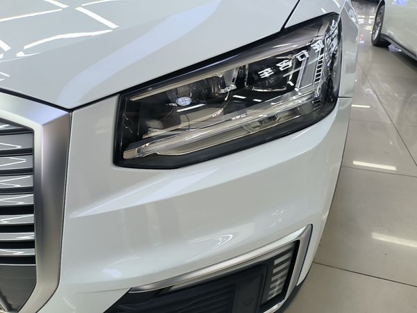 Audi Q2L e-tron 2019, 50000 км, за 10954 USD - фото 9