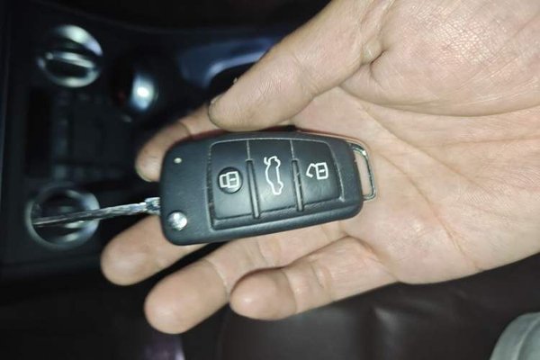 Audi Q3 2013, 133500 км, за 6788 USD
