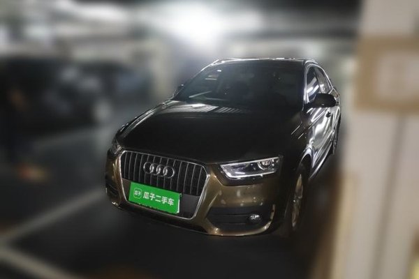Audi Q3 · 2015 год